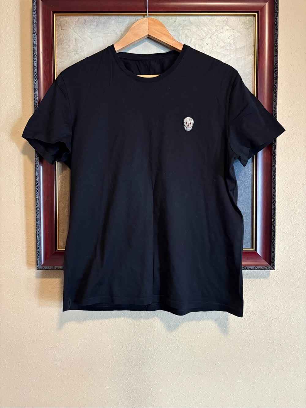 Alexander Mac queen Men's Black Crew Neck T-Shirt with Small Skull Embroidery